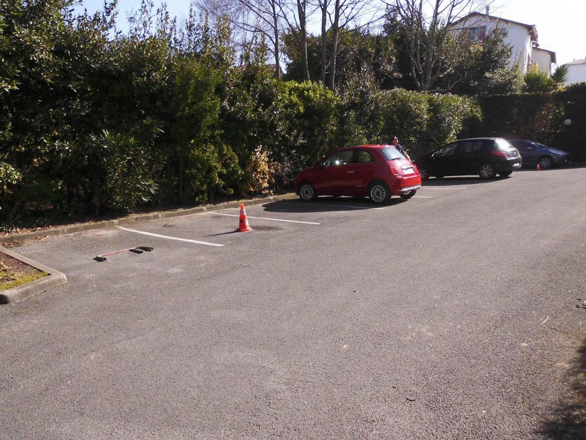 Apartamento Au Balcon Fleuri Anglet Exterior foto